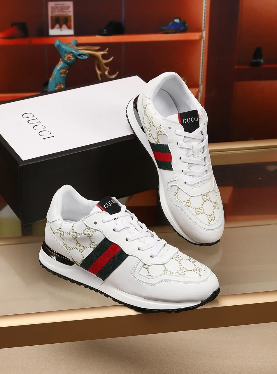 Factory price: 400💰 (GUCCI) The latest summer model from the official website🎁🎁casual and fashionable men's shoes👟, hot style💥The version is simple and elegant, exclusive for trendy men, the upper is made of calfskin electric embroidery pattern ➕The inner lining is made of sheepskin, soft and comfortable, black and white two-color optional, code number: 38-44, customized 45